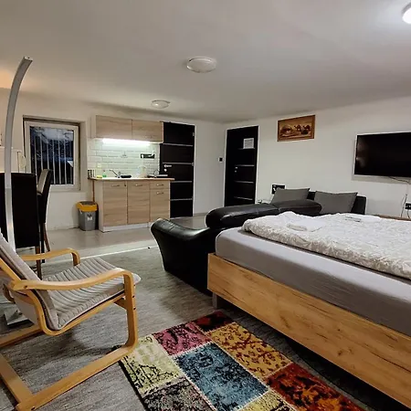 Littlepanther * Budapeste